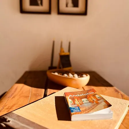 W - - Malaga - Andalucia Lodge *
